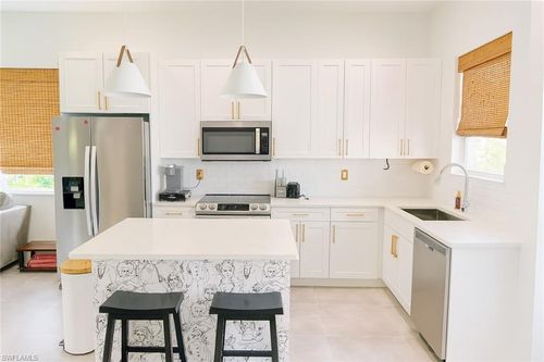 3064 Van Buren Ave, Naples, FL, 34112-4403 | Card Image