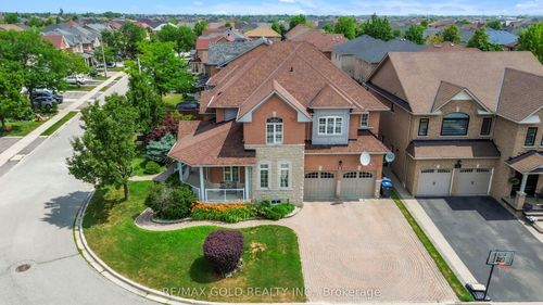 5 Saddler Ave, Brampton, ON, L6P2B7 | Card Image