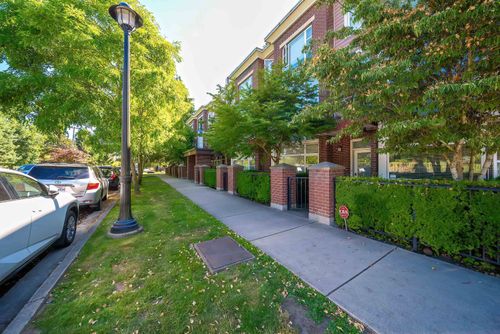 310-6611 Eckersley Rd, Richmond, BC, V6Y0B7 | Card Image