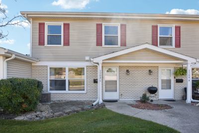 C - 1308 Kingsbury Drive, Townhouse with 3 bedrooms, 1 bathrooms and 1 parking in Hanover Park IL | Image 2