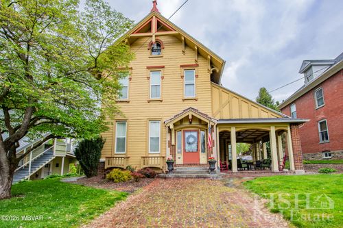 18 W 7th Street, Williamsport, PA, 17701 | Card Image