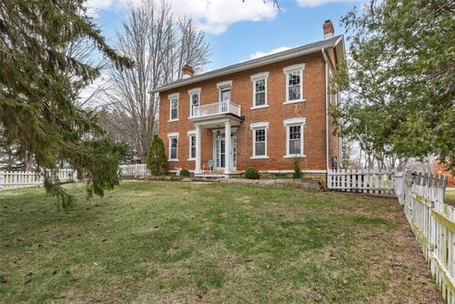 321 Light Rd, Lisbon, IA, 52253-9763 | Card Image