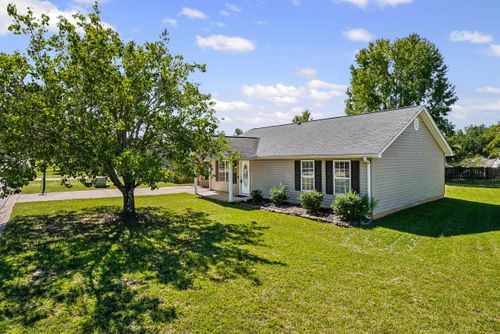 800 Very Fine Drive, Fountain Inn, SC, 29644 | Card Image