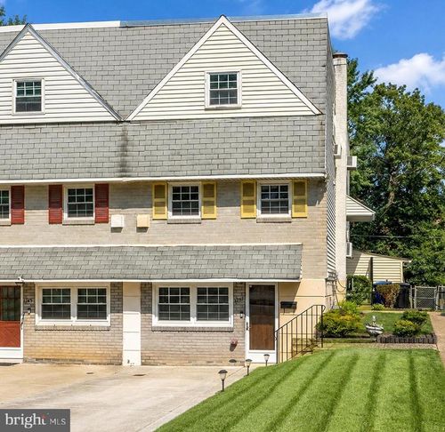 1747 N Hills Dr, NORRISTOWN, PA, 19401-5701 | Card Image