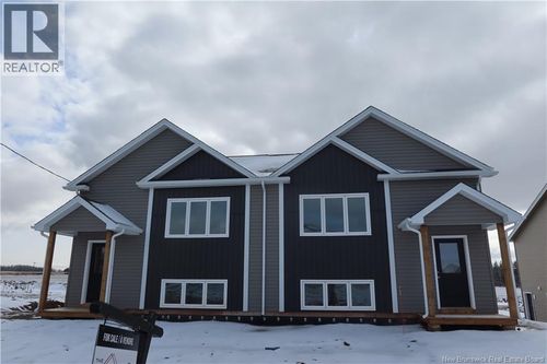 240 Maccoun St, Moncton, NB, E1K0A1 | Card Image