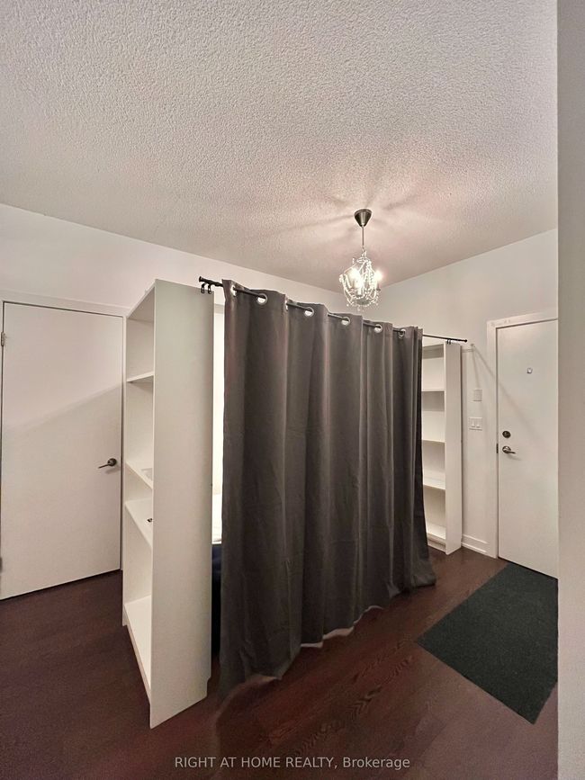 201 - 20 Bruyeres Mews, Condo with 2 bedrooms, 1 bathrooms and null parking in Toronto ON | Image 20