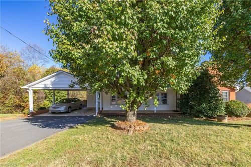 3555 Transou Rd, Pfafftown, NC, 27040-9256 | Card Image