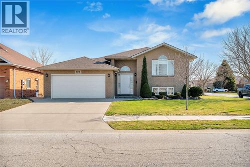 178 Ellison Ave, Leamington, ON, N8H5J2 | Card Image