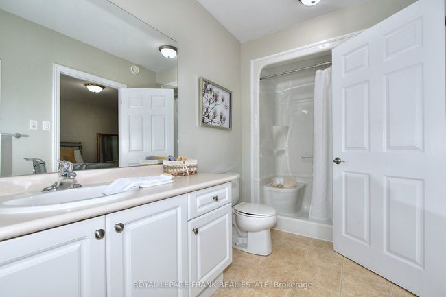 7 Village Cres, Condo with 3 bedrooms, 3 bathrooms and 1 parking in Peterborough ON | Image 15