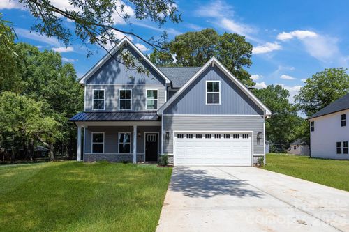 201 Henderson Cir, Harrisburg, NC, 28075-7420 | Card Image