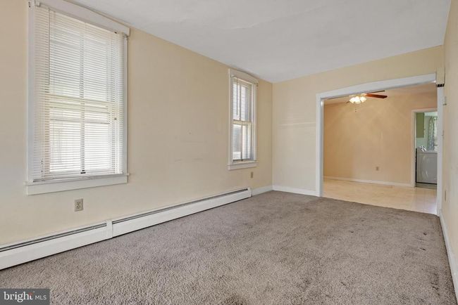 332 W High St, House other with 4 bedrooms, 2 bathrooms and null parking in MANHEIM PA | Image 5