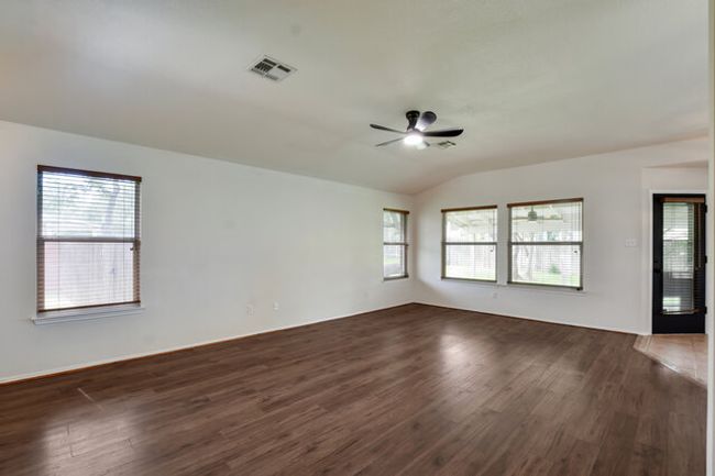 1119 Brinkley Dr, House other with 3 bedrooms, 2 bathrooms and 4 parking in Cedar Park TX | Image 7