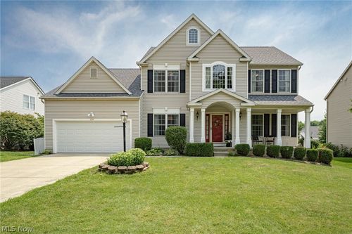 779 Castle Haven Way, Wadsworth, OH, 44281-7700 | Card Image