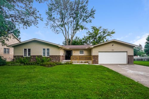 305 Station St E, Ashville, OH, 43103-1533 | Card Image