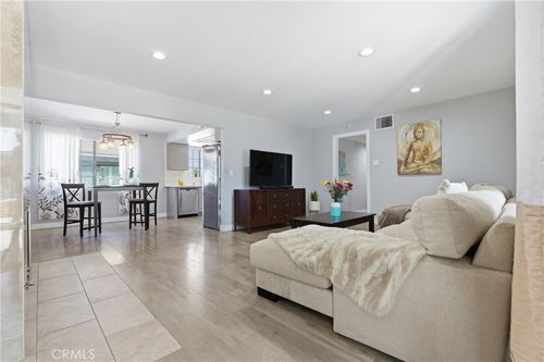 unit-135-2599 Walnut Ave, Signal Hill, CA, 90755-3667 | Card Image