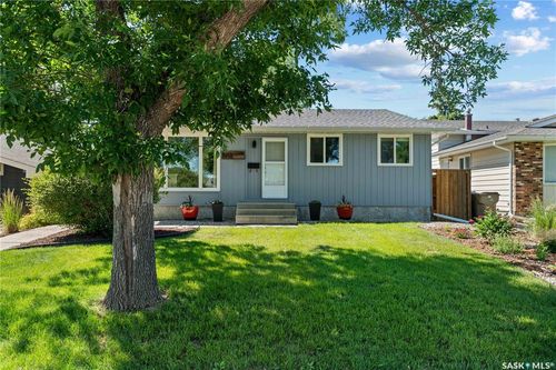 6911 1st Ave N, Regina, SK, S4X1C8 | Card Image