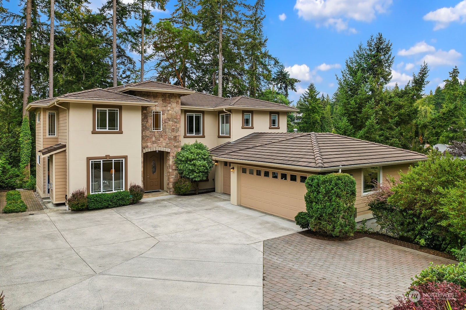 106th Ave, Bellevue, WA 98004