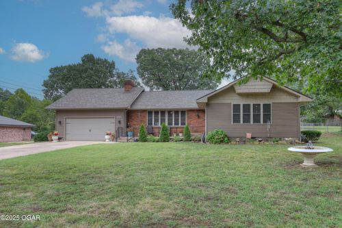 3050 Gaineswood Ave, Baxter Springs, KS, 66713-2908 | Card Image