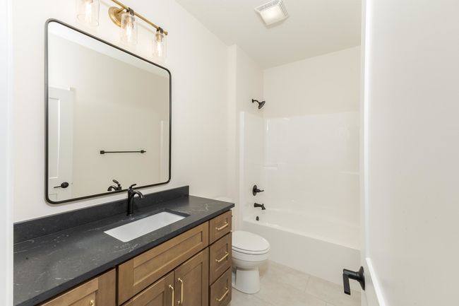2538 Marble Rd, House other with 3 bedrooms, 2 bathrooms and 2 parking in Normal IL | Image 33