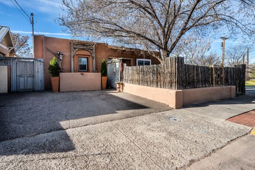 328 Staab St, Santa Fe, NM, 87501-1845 | Card Image
