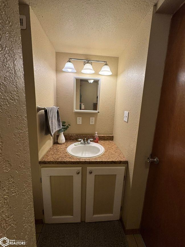 2017 N West St, House other with 3 bedrooms, 2 bathrooms and null parking in Carroll IA | Image 33