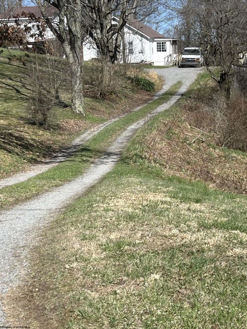 540 Cherry Run Rd, Craigsville, WV, 26205-9627 | Card Image
