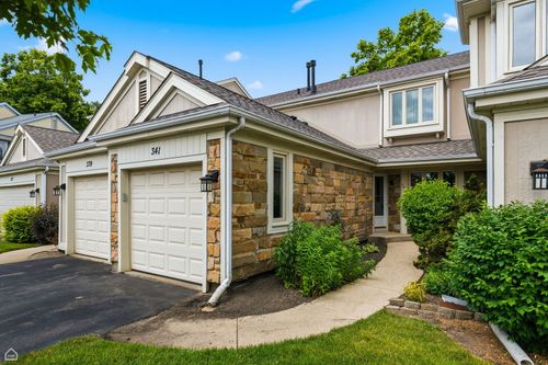 341 Redwing Dr, Deerfield, IL, 60015-3686 | Card Image