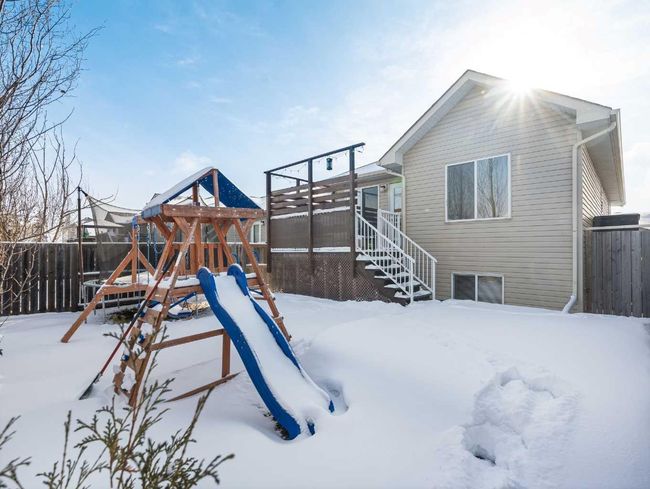 221 Ranch Ridge Crt, Home with 4 bedrooms, 3 bathrooms and 4 parking in Strathmore AB | Image 36