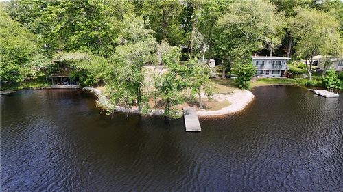 3 Lakeside Dr, Hope Valley, RI, 02832-1601 | Card Image