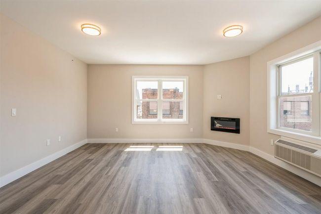 6108 Hudson Ave, Home with 1 bedrooms, 1 bathrooms and null parking in West New York NJ | Image 6