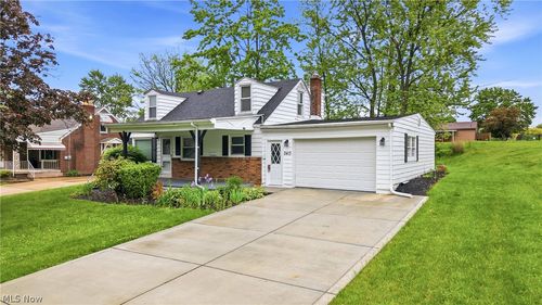 2413 W Manor Ave, Poland, OH, 44514-1546 | Card Image