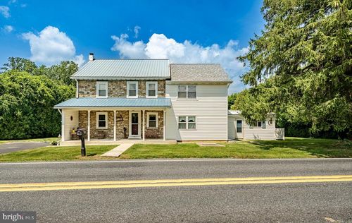 867 Huffs Church Rd, ALBURTIS, PA, 18011-2128 | Card Image