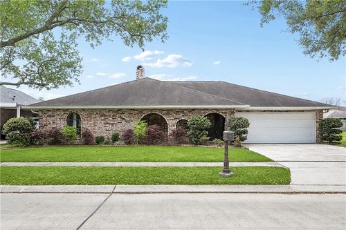 2913 Pritchard Rd, Marrero, LA, 70072-6050 | Card Image