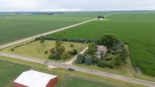 1306 E 3rd Rd, Lostant, IL, 61334-9768 | Card Image