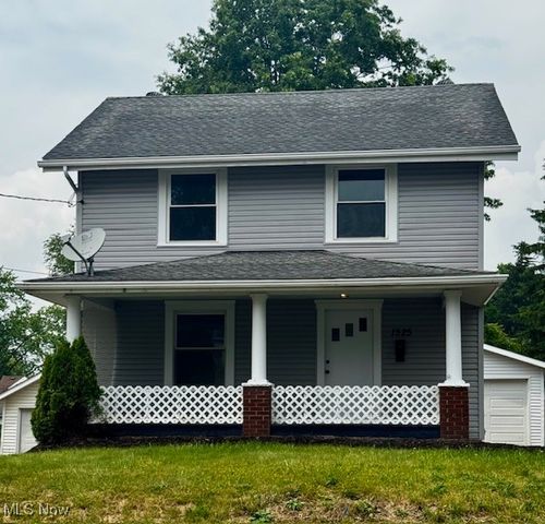 1525 34th St Nw, Canton, OH, 44709-2845 | Card Image