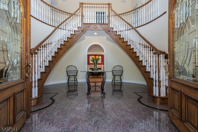 4 Hook Mountain Dr, House other with 5 bedrooms, 4 bathrooms and null parking in Annandale NJ | Image 15