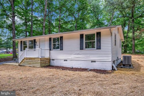 25294 Peaceful Valley Rd, Ruther Glen, VA, 22546-2426 | Card Image