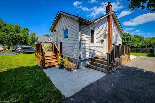 basement-345 Hawkridge Ave, Hamilton, ON, L9C3L3 | Card Image