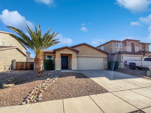 9340 N Red Diamond Ave, Tucson, AZ, 85742-8334 | Card Image