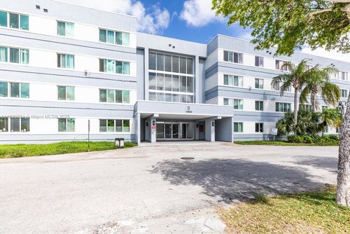 b1b-14850 Naranja Lakes Blvd, Homestead, FL, 33032-8334 | Card Image