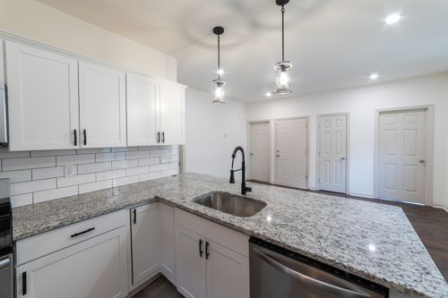 1-84 Sheffield Ave, New Haven, CT, 06511-1927 | Card Image
