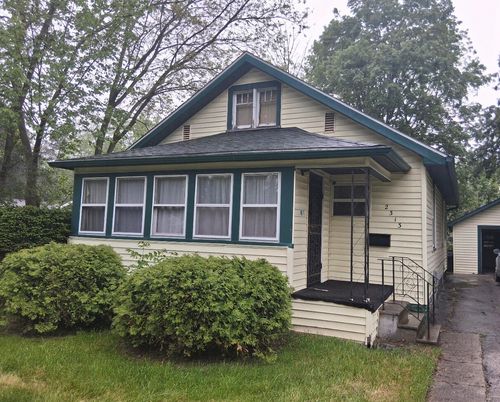 2313 Glenwood Avenue, Saginaw, MI, 48601 | Card Image
