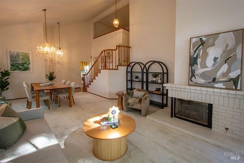 124 S Temelec Circle, Sonoma, CA, 95476 | Card Image