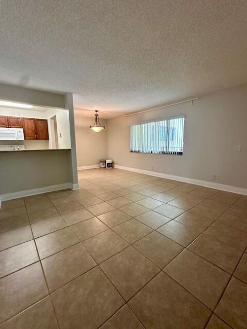 915 Meadows Cir, Boynton Beach, FL, 33436-8929 | Card Image