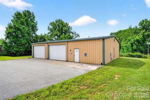 533 Catawba River Rd, Old Fort, NC, 28762-0657 | Card Image