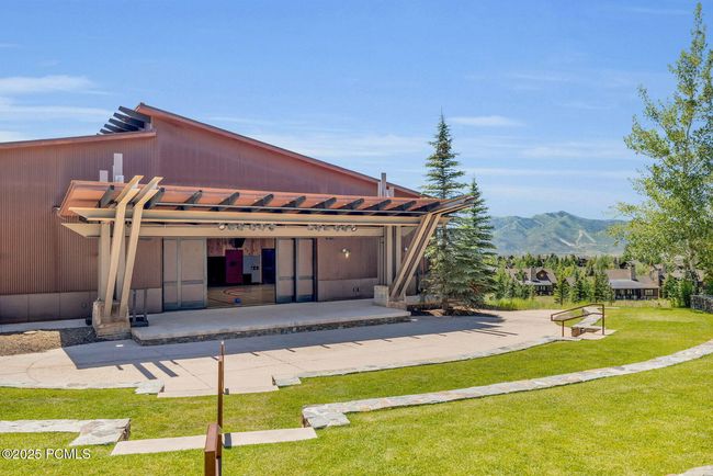 6379 Golden Bear Loop W, Home with 4 bedrooms, 5 bathrooms and null parking in Park City UT | Image 57