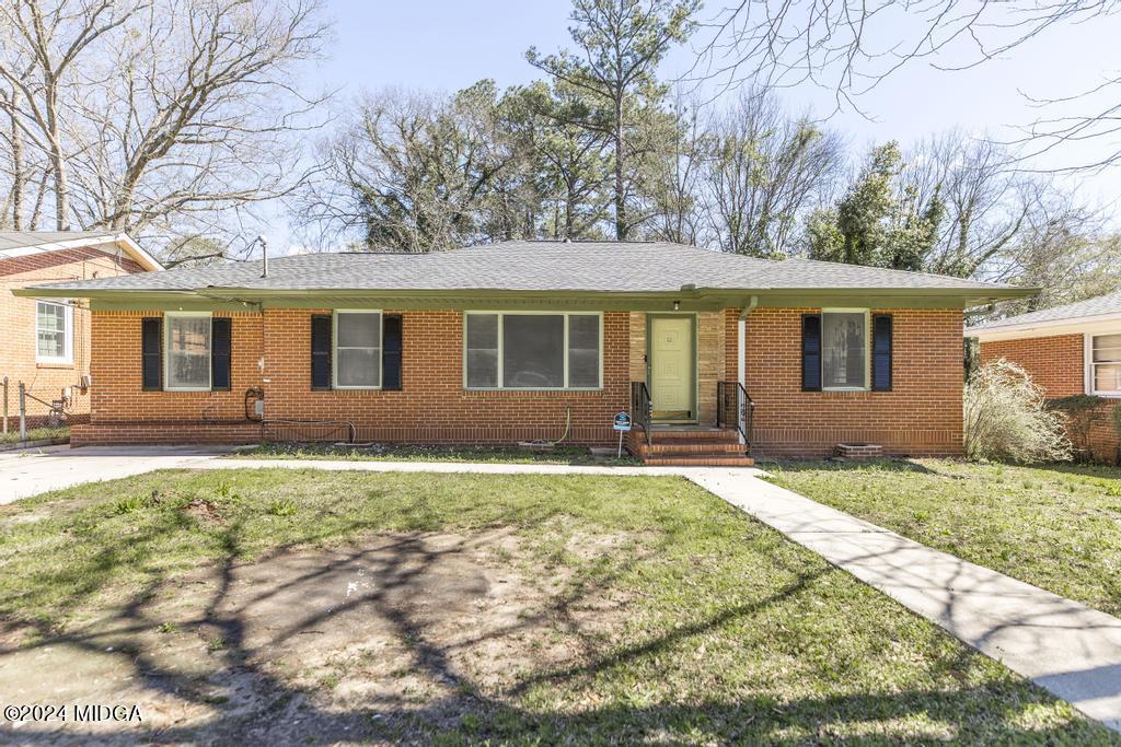 Hallwood Cir, Macon, GA 31204