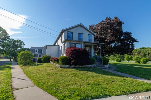 208 Boston St, Guilford, CT, 06437-2831 | Card Image