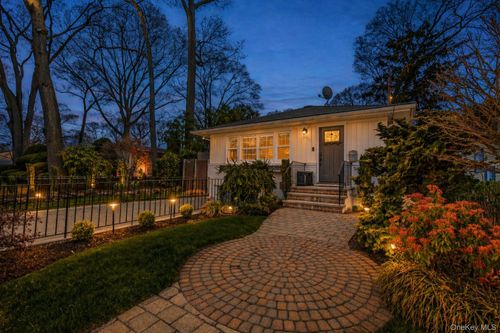 59 E Shore Dr, Massapequa, NY, 11758-6710 | Card Image