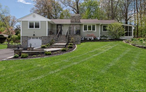 12 Pine Hill Dr, Wappingers Falls, NY, 12590-3024 | Card Image